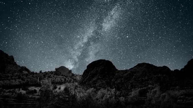 如何评价《三角洲行动》***作者「三角洲经济学教父」？